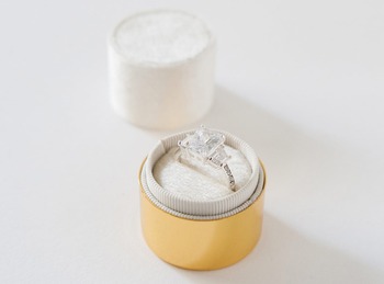 EComm, Gifts for Brides